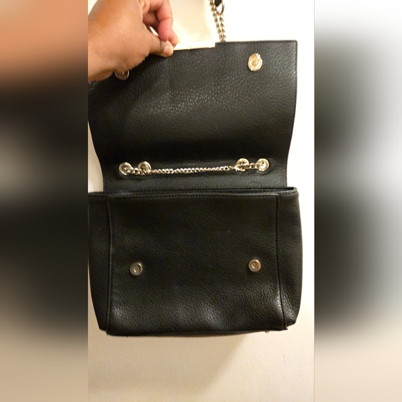 GUESS Women's  Handbag Purse Ryann Black Shoulder Bag with  Chain Handle - Picture 7 of 16